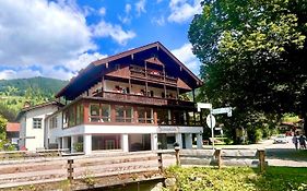 Hotel Garni Koenigslinde - Wandern, Radeln, Skifahren & Geniessen